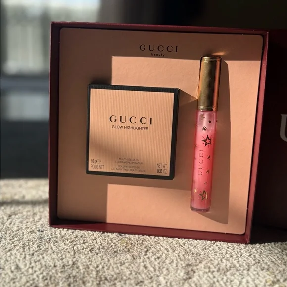 Gucci Beauty Glow Highlighter & Lip Gloss Gift Set Opal Pink + Bertha Pink New - Picture 2 of 5
